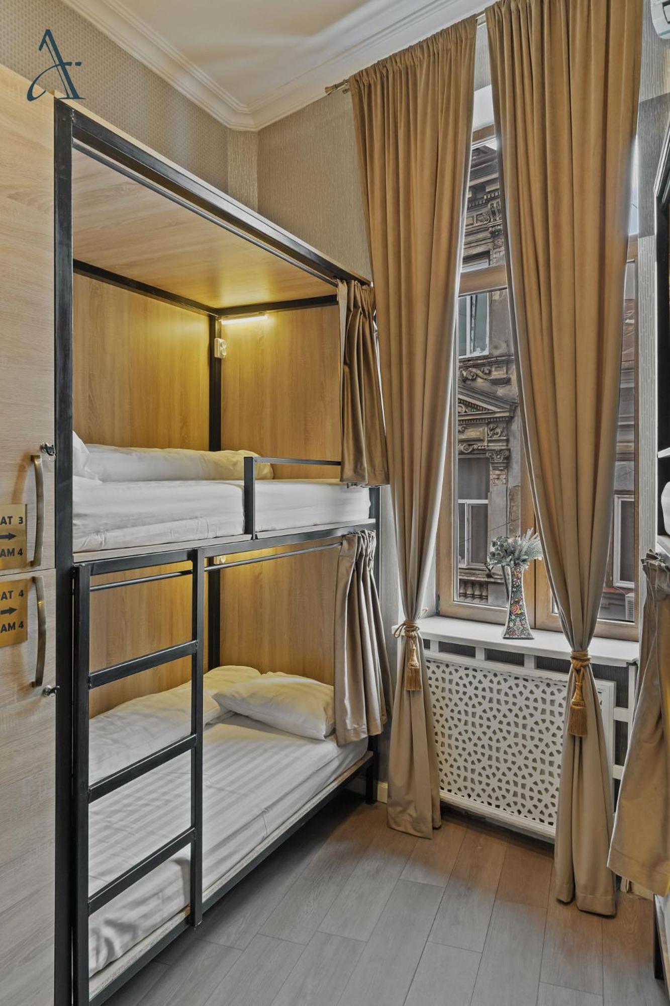 בוקרשט Ramana Garden Hostel - Self-Service Accommodation מראה חיצוני תמונה